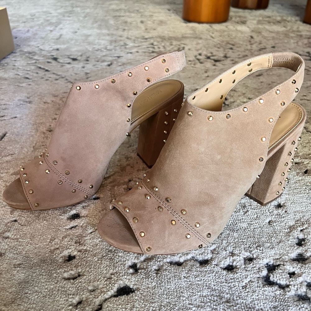 Michael Kors Astor open toe suede heels beige 9.5